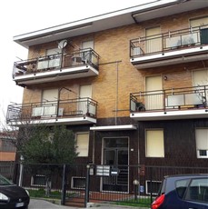 Foto palazzina in vendita a Muggio'